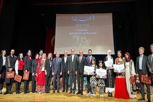 مراسم شب یلدا همواره پیام‌آور نور و امید میان انسان‌ها بوده است