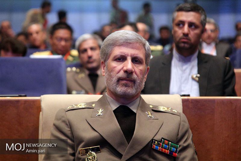 وزیر دفاع درگذشت مدیرعامل و معاون سازمان تأمین اجتماعی را تسلیت گفت