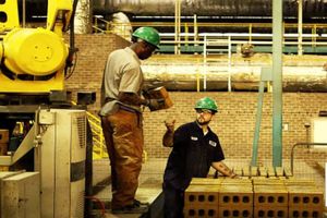 قیمت گذاری گاز برای تولیدکننده ها خرد باید اصلاح شود / پیگیری مجلس برای اصلاح مصوبه افزایش قیمت گاز برای واحدهای خرد