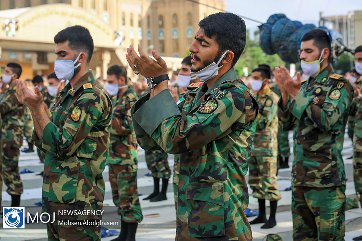 اقامه نماز عید سعید فطر در دانشگاه امام علی(ع)