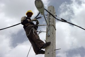 ۵ کیلومتر از شبکه دو مداره انتقال برق به عظیمیه قزوین تکمیل شد