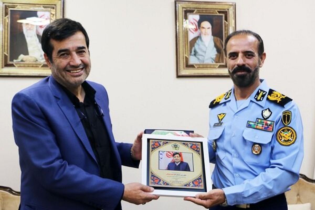 وزیر ورزش و جوانان