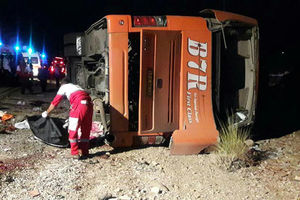 واژگونی اتوبوس دانش آموزان فرزانه 11 کشته و 33 زخمی برجا گذاشت