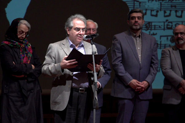 سومین جشنواره روح‌الله خالقی با تجلیل از فخرالدینی و اجرای ارکستر ایرانی به پایان رسید