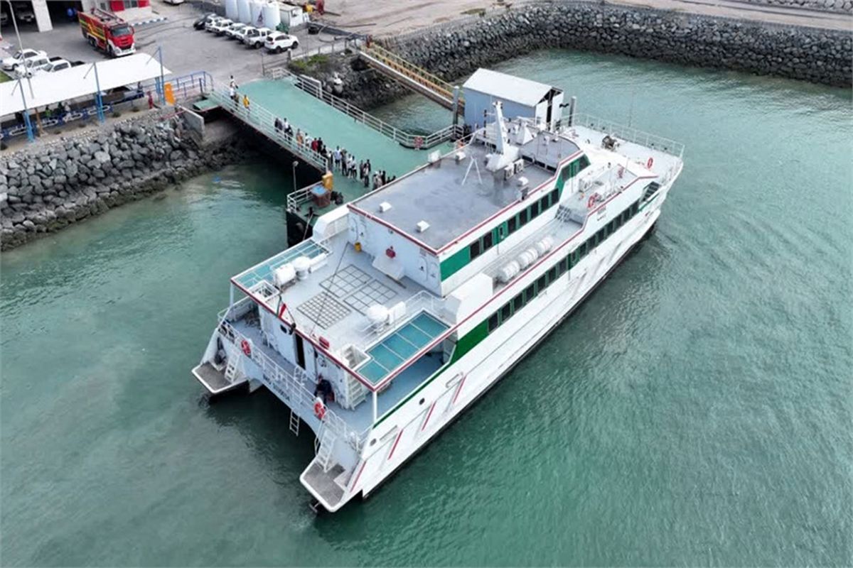 تردد مسافران و گردشگران 