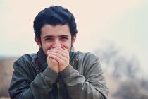 علی شادمان بازیگر فیلم مردن در آب مطهر شد